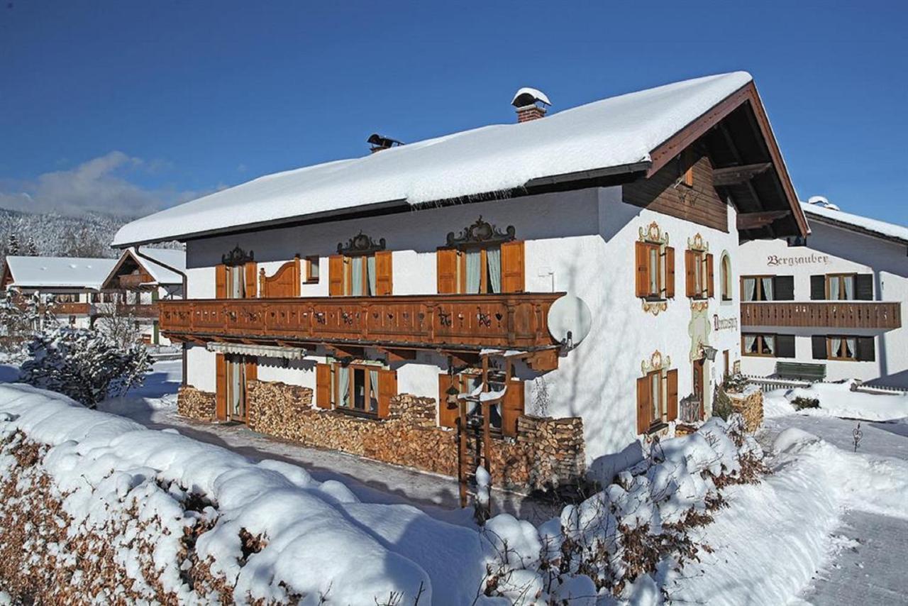 Gaestehaus Dreitorspitz Krun Exterior photo